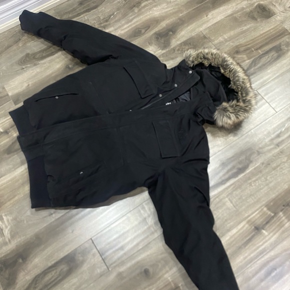 North face jacket - Picture 2 of 7